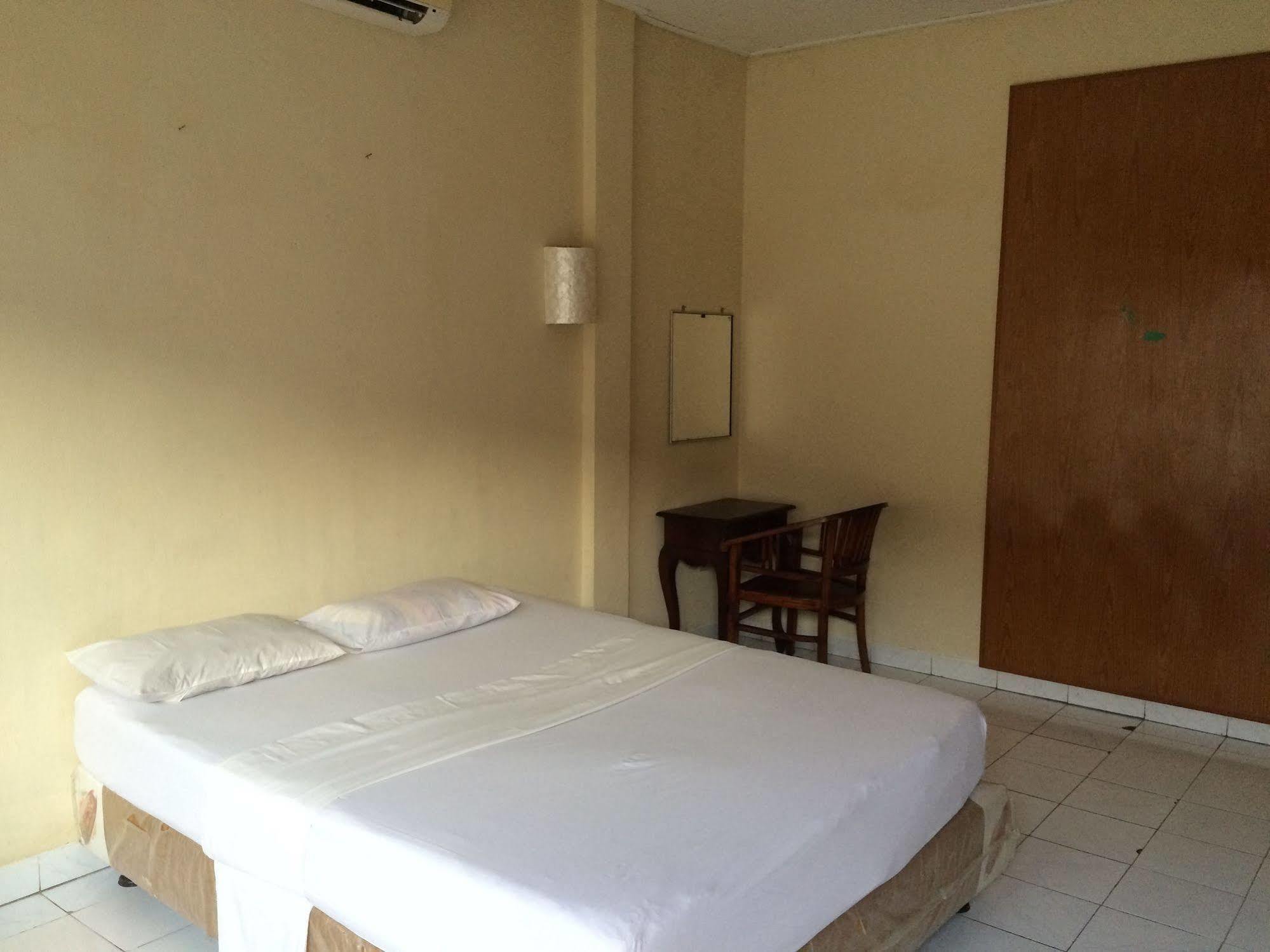 Rita Za Hotel Kuta Lombok Kültér fotó