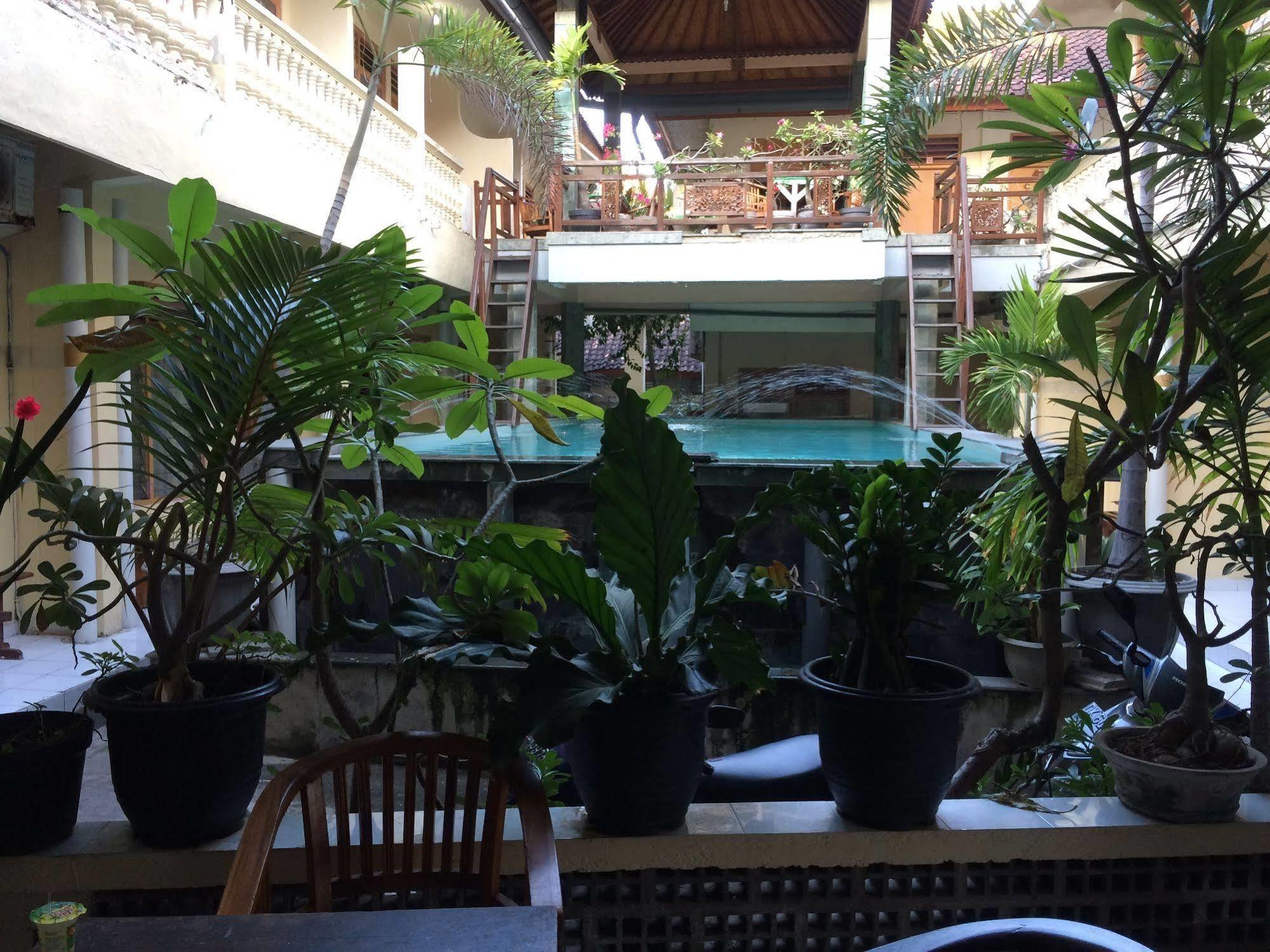 Rita Za Hotel Kuta Lombok Kültér fotó
