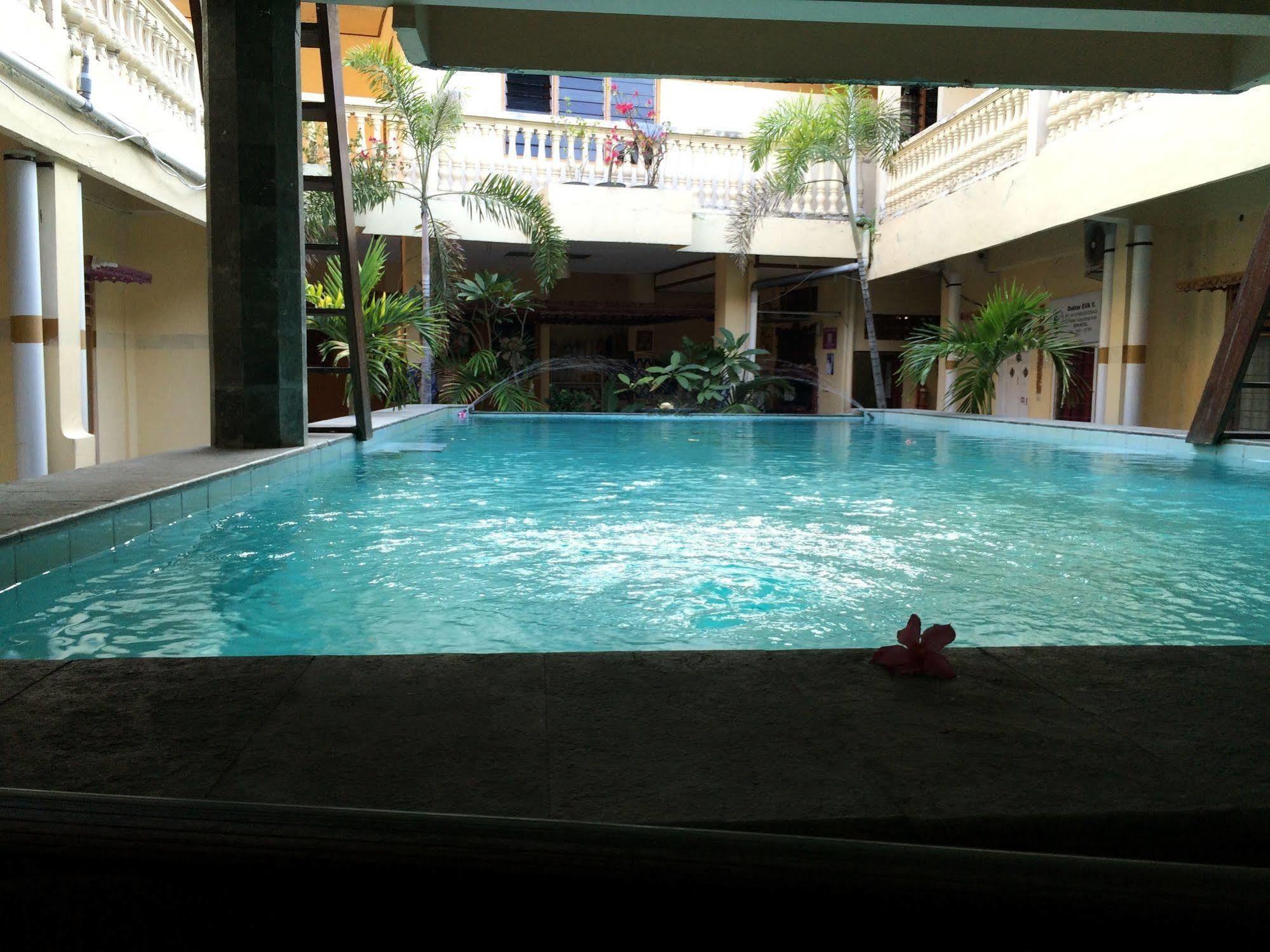 Rita Za Hotel Kuta Lombok Kültér fotó